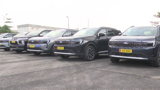 [Société]🇨🇮 Le Ministère de l'Enseignement Supérieur et de la Recherche Scientifique - CI dote son personnel administratif de 27 véhicules d'une valeur de plus de 900 millions de FCFA. Ce don vise à renforcer les capacités opérationnelles de son administration. #RTIinfo | RTI Info