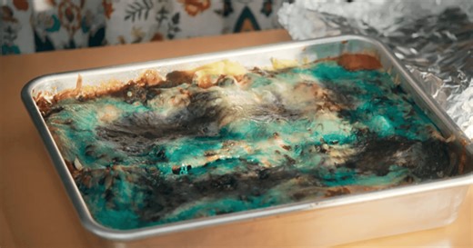 ‘Lasagna Battery’: Why You Shouldn’t Bake Your Pasta Dish In a Steel Pan