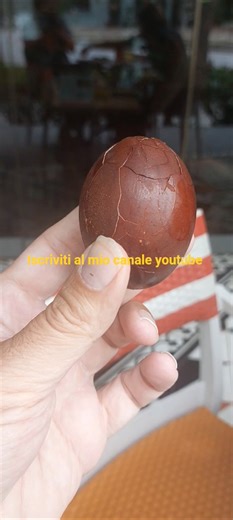 Uova nere di Singapore