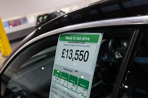 Average monthly car finance payments revealed as research shows cash still popular among buyers