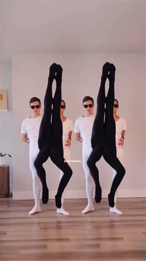 Charles Fábion on Instagram: "POV: Arte moderna / Modern art 🖼️👀 #Arte #art #artist #artista"