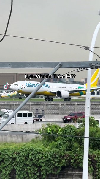 Aircraft Comparison: B777-300ER vs A330neo