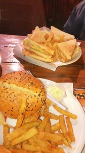 19K views · 148 reactions | Hot Box Pizza & Burger Malir Model Colony #malir #modelcolony #malircantt #foodlover #foodie | Pakistan Chronicles | Facebook