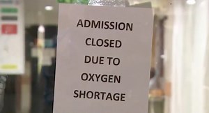 683K views · 4.2K reactions | “We are dying inside,” says a veteran doctor in India as the country continues to see climbing numbers of coronavirus cases and as oxygen remains in short supply. https://cnn.it/3eRpLPC | CNN Replay | Facebook