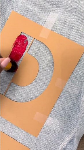 Do it yourself painted pants | #diycrafts #diyideas