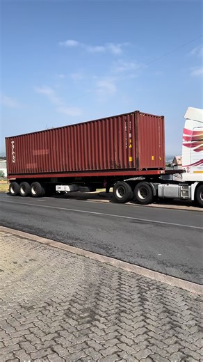 Whether you need a classic combo with an ice machine, bags, non-printing scale & sealer, or you want to take it further with a combo that also includes a chest freezer — Top Tech has you covered! 💯 From producing to packing (and storing if you choose), our combos are designed to make running your ice business simple and efficient. #TopTechCatering #IceMachineCombos #foryoupageofficiall #foryoupage #fyp
