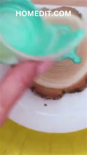 Vibrant wood and resin coasters #resincrafts