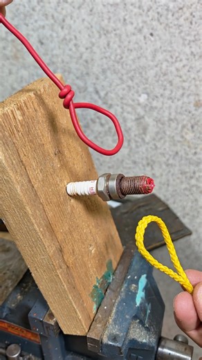 90K views · 255 reactions | Unbelievable hack using old tools #diy #craft #ideas #Inventions #genius #diypro #fblifestyle | Diy pro | Facebook