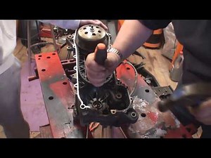 How do you disassemble the engine of the Gilera Runner 50?