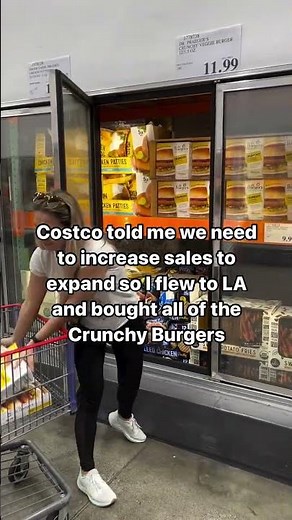 Hi LA!!! 🌴 Our Crunchy Burgers are now at a Costco near you! 🤩🍔 We’re so excited for all of you