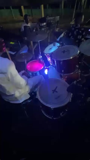 bikusi on fire #cameeountiktok🇨🇲🇨🇲🇨🇲🇨🇲🇨🇲 #camerountiktok🇨🇲 @HILLS@ABEL🎸 @mallejabia @Lamp music