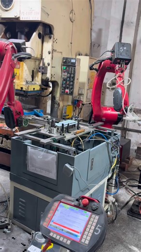 332K views · 1.9K reactions | Industrial robot #industrial #factory #six_axes #borunte_robots_jack #robot #automatic #borunte #robots #mechanic #spraying #wedding | Fu Ming | Facebook