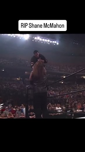Watch for the deadman! • • @undertaker @theshanemcmahon • #prowrestling #wwf #wwe #ruthlessagression #wrestling #mondaynightraw #wrestlemania #wwechampion #raw #undertaker #shanemcmahon #chokeslam | Wrasslin’ Conqueeftador