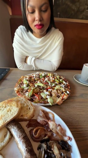 Who ordered the best food?👀♥️ #capetown #afrikaans #marriage #food