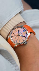 The dial of the 1969 DeltaWorks presents the essentials of time, namely, hours, minutes and seconds. There is nothing superfluous. In fact, when designing the watch, Bart and Tim were keen to ensure that the dial imparted information in a clear, intelligible format. To deliver peerless legibility, day or night, the hands and hour markers are treated with Super-LumiNova®, that produces a blue glow in restricted light. www.gronefeld.com #gronefeld #watchfam #watches #independent #hautehorlogerie #