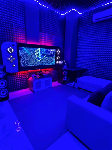 Yuk Cobain VIP Suite terbaru & terbesar Exotic Gaming, VIP Suite 11✨ Fasilitas: Speaker & Mic Premium ✅ TV 65 inch ✅ Sofa L Besar ✅ Mixer Premium ✅ Ruangan Luas s/d 10 org ✅ Netflix, PS5 & Karaoke ✅ Full Peredam Premium ✅ Karpet Nyaman utk Lesehan ✅ Meja Lipat utk makan ✅ Cocok utk Bukber bareng keluarga, pasangan & teman🤩 Reservasi : 0851 8992 2292