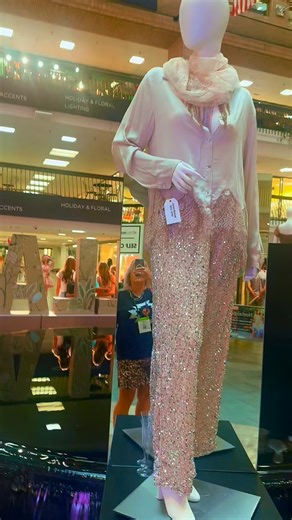 Ever wonder how we pick pieces? Here’s a peek into Envi Me’s process — bold prints, soft textures, and tons of ❤️ #BehindTheBoutique #WesternFashion #ShopSmallLoveBig | Envi Me