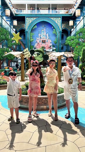 Explore the Macarena Tour on Disney Cruise Adventure