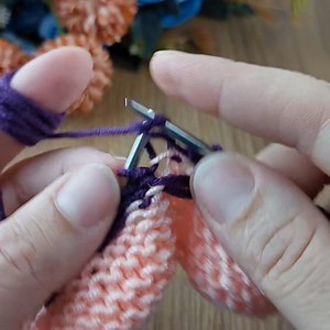 An extraordinary knitting pattern with two wonderfully harmonious colors 🎁 tutorial video #knitting #crochet Hülya | El Sanatları ve Hobi