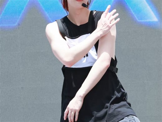 跳舞的yim真的很帅气呀 DEXX_yim 2025.6.24 私人收藏