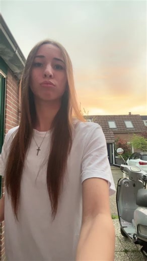 Video's van Haagse_gabberina (@haagse_gabberina) met Originalton - Lab-E / Labsn