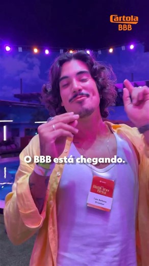 67K views · 240 reactions | VEIO AÍ, BRASIL! ️ O #CartolaBBB já está DISPONÍVEL dentro do app do @cartolafc! 朗 E o @caioobar chegou para tirar todas as suas dúvidas sobre o jogo ✍️ Agora, você já pode se cadastrar, seguir seus amigos e ficar por dentro de TU-DO! ✨ Então, corre para baixar o app e se prepare que o jogo já vai começar!  #RedeBBB | BBB | Facebook