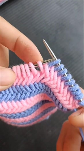 Easy Two-Color Knitting Trick ✨#crochet #viral #shorts #ytshorts @GharKiBunai