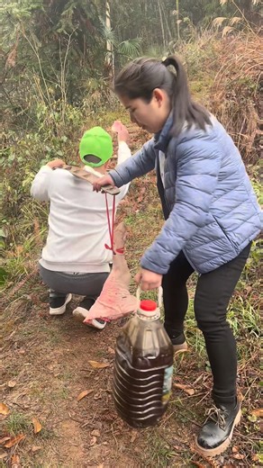 Feng.family on Instagram: "Funny video... #funny #Comedy #trending"