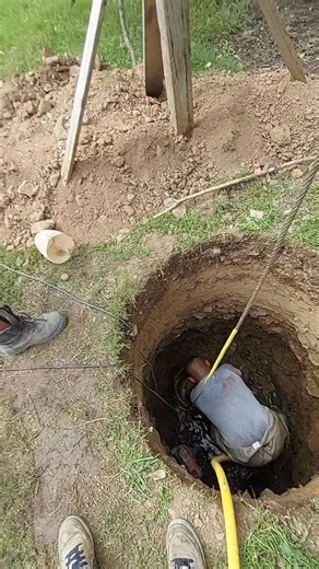 Mândru de tine , copile 💪🙏💕 #homerepair #woodworking #waterdamage #spacesaver | Șolea Mihai