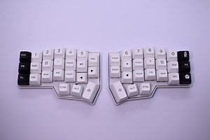 Corne V4 Keyboard. Pre-built Split Ergonomic RGB Mechanical Keyboard. MX Hotswap Version - Etsy
