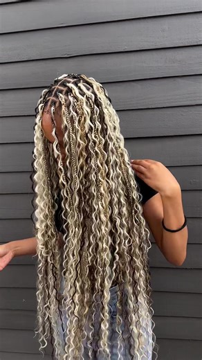 Boho Braids: Mixing Colors for Stunning Styles