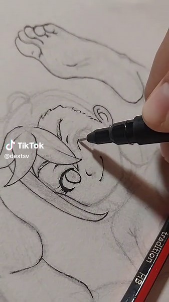 Que no se note el rayon... . . . . Redes: Instagram y X: DextSv #artist #draw #dibujo #waifus #art #Cosplay #FanArt #dandadan