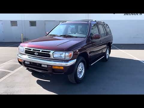 1997 Nissan Pathfinder overview