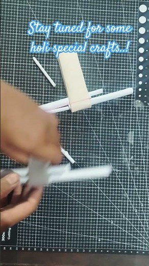Origami mini and easy paper guns #diy #homemadepapercraft #yt #paperart #colourpapercraft #origami