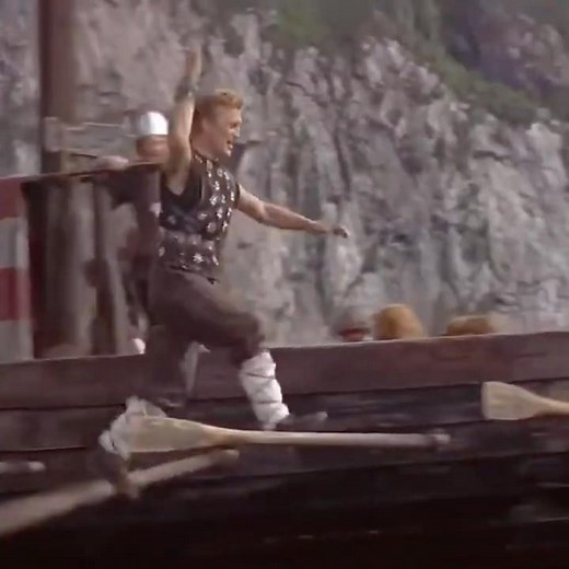 Kirk Douglas The Vikings (1958) - Running of the Oars Movie Stunt #moviestunts #oscars