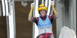 Elite athletes shouldn’t have to choose between their sport and pregnancy