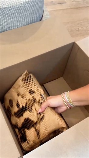 48K views · 477 reactions | From moving in to moving out…what a chapter this has been Part 2 凉❤️#asmr #packing #packwithme #moving #organizedhome | catben | Facebook