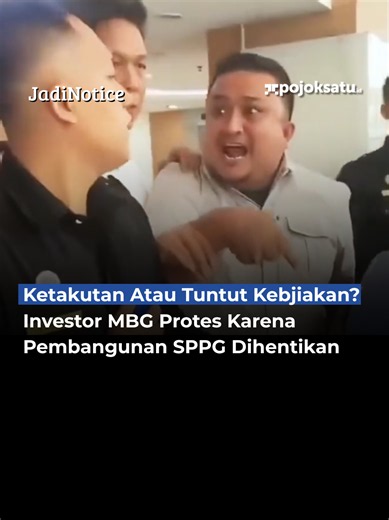 Sebuah video yang memperlihatkan puluhan orang mendatangi kantor Badan Gizi Nasional (BGN) di kawasan Kebon Sirih, Jakarta Pusat, viral di media sosial dan menjadi sorotan publik. Dalam video yang beredar, massa yang disebut sebagai pemilik dapur MBG atau investor SPPG tampak meluapkan kekecewaan mereka terkait ketidakjelasan nasib program yang telah mereka ikuti. Para investor mengaku telah mengeluarkan modal hingga miliaran rupiah untuk membangun fasilitas dapur yang disiapkan guna mendukung p