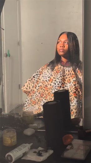 watch me cut this blunt cut so clean & natural🥺😍 im getting so good on my content 😭 anyways book the look 😘💇🏽‍♀️💭 https://1MissB.as.me/ #chicagohairstylist #chicagostylist #chicagohair #chicagobobs #chicagobluntcuts | La'Shunna Burnett