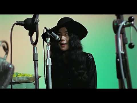 Yoko screaming in Get Back