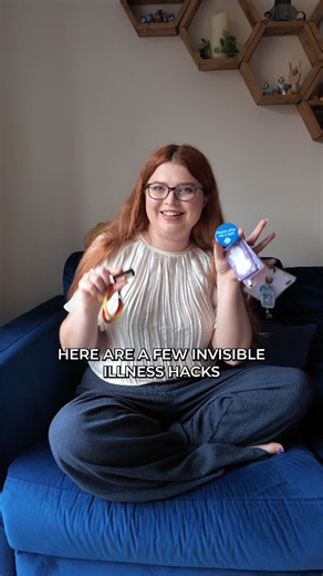 It's #InvisibleDisabilitiesWeek & just because your disability is invisible doesn’t mean it should be ignored. Here are a few invisible illness hacks that can make daily life a little easier: Communication cards – Perfect if explaining your condition takes too much energy. I love ones from @stickmancomms for chronic illness and @iinsidemyhead_ for neurodivergent needs. Toilet card RADAR key – For those “need to go now” moments. The RADAR key unlocks accessible toilets across the UK, and the card
