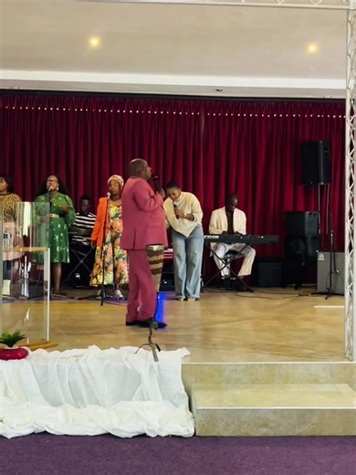 Vho faneliwa nga dzi thendo murena❤️🙏🏻#CWCFIREHOUSE #FlREHOUSE #CWC #church #THEYEAROFOPENDOORS