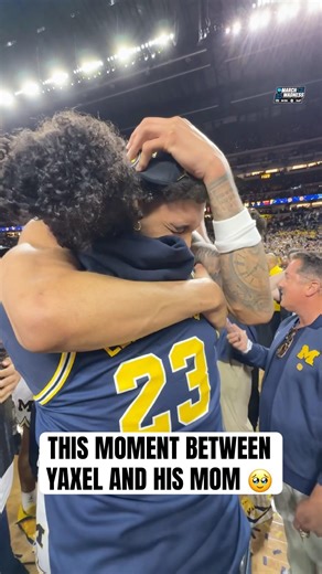 Yaxe’s reaction when he saw his mom, Yissel, after winning the Natty 💛