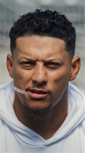 126K views · 14 reactions | You don’t need to be a pro to train like one. Mahomes built his confidence. You can too—with Invisalign. Invisalign® aligners hit different than braces. IYKYK. | Invisalign | Facebook