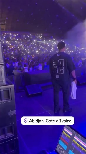 Davido performed timeless classic “AYE” at his SOLD-OUT 5IVE ALIVE AFRICA TOUR in PARC DES EXPOSITIONS, Abidjan! | Davido's Update