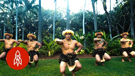 A dança do guerreiro, o mundo intenso do hula masculino no Havai