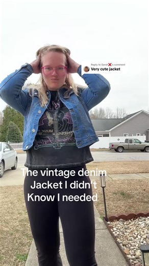 Replying to @Sarah❌ This denim jacket is perfect for spring, fall, cool summer nights! #denimjacket #jeanjacket #jacket #springoutfit #ootd