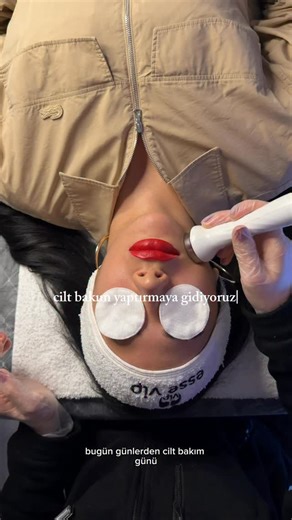 Aybukehil | en son ne zaman cilt bakımı yaptırdınız? ben bugünnn 🫱🏼‍🫲🏽 iyi ki gitmişim ♥️ #reklam değil #isbirliği #ciltbakımı #hidrofacial #eskişehir | Instagram