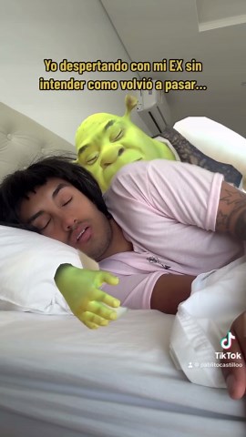 Pablito Castillo on Instagram: "Su fiona 🫠 A quien te hace recordar? 🤔 MENCIONAAAAAA 👇🏽"