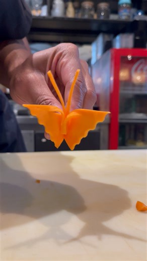 พื้นฐาน ทำผีเสื้อแบบง่าย ลวดลายสวยงาม Basics of making simple butterflies with beautiful patterns | Wudthichai sushi chef